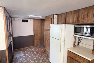 836 N Cherry St, Evart, MI 49631 - Photo 9