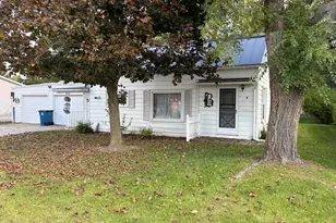 836 N Cherry St, Evart, MI 49631 - Photo 15
