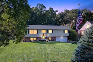 1942 Warren Ave, Jackson, MI 49203 - Photo 1