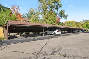 29233 Wellington Ct, Southfield, MI 48034 - Photo 21