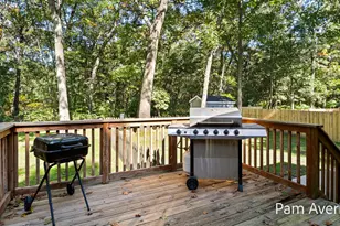 2470 Hiawatha Tr, Muskegon, MI 49445 - Photo 15
