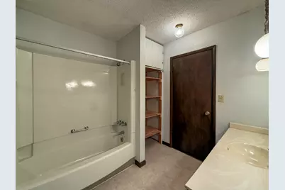 384 Maple Street, Coloma, MI 49038 - Photo 17