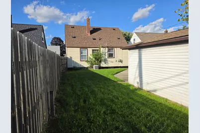 660 E Robert Avenue, Hazel Park, MI 48030 - Photo 9