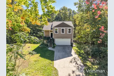 1032 W Barney Avenue, Muskegon, MI 49441 - Photo 1