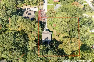 1032 W Barney Ave, Muskegon, MI 49441 - Photo 13