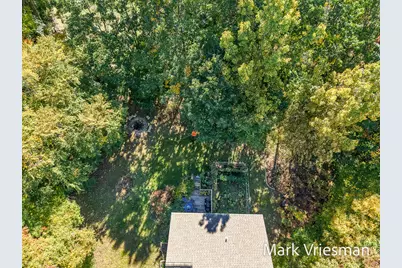 1032 W Barney Avenue, Muskegon, MI 49441 - Photo 11