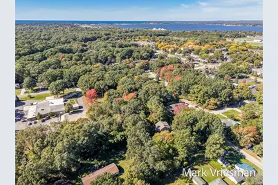 1032 W Barney Avenue, Muskegon, MI 49441 - Photo 41