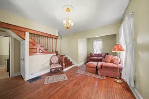 206 W Front St, Buchanan, MI 49107 - Photo 7