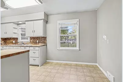 3703 Iroquois Trail, Kalamazoo, MI 49006 - Photo 5