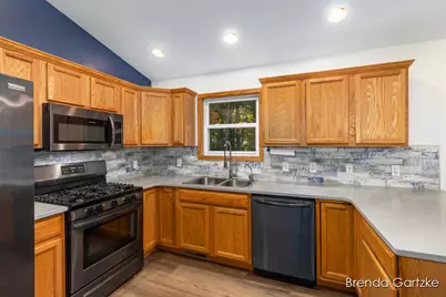 9642 Hummingbird Court, Howard City, MI 49329 - Photo 13