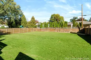 2141 Apple Ave NW, Grand Rapids, MI 49504 - Photo 33
