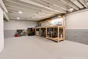 2141 Apple Ave NW, Grand Rapids, MI 49504 - Photo 25