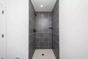 2325 Greenway Trl, Ann Arbor, MI 48104 - Photo 17