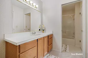950 Village Ct, Holland, MI 49423 - Photo 23