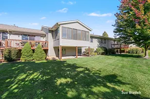 950 Village Ct, Holland, MI 49423 - Photo 37