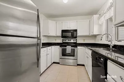 950 Village Court, Holland, MI 49423 - Photo 5