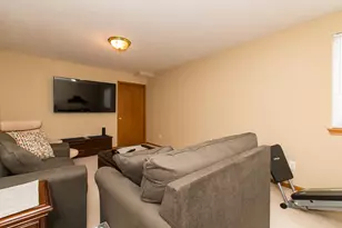 6083 Fairgrove St, Kalamazoo, MI 49009 - Photo 19