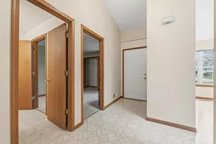 6083 Fairgrove St, Kalamazoo, MI 49009 - Photo 23