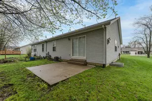 6083 Fairgrove St, Kalamazoo, MI 49009 - Photo 47
