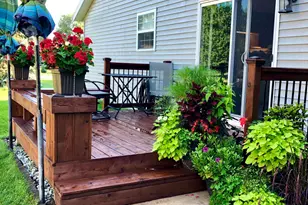 6085 Fairgrove St, Kalamazoo, MI 49009 - Photo 1