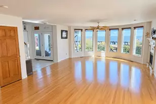 11044 Harold Dr, Luna Pier, MI 48157 - Photo 9