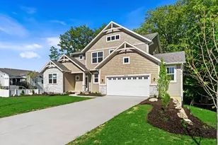 8206 Eagle Peak Dr, Jenison, MI 49428 - Photo 3