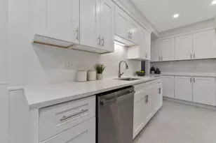 15421 Pearson St, Oak Park, MI 48237 - Photo 21