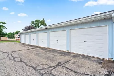 5990 Leisure South Drive SE, Kentwood, MI 49548 - Photo 3