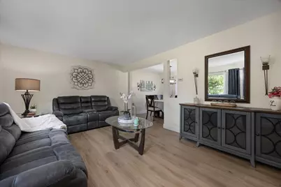 29289 Perth Street, Livonia, MI 48154 - Photo 3