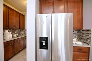 735 Groveland Cir, Ann Arbor, MI 48108 - Photo 29