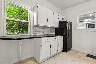 842 Hall St SE, Grand Rapids, MI 49507 - Photo 11