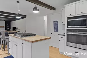2726 Hampshire Blvd SE, East Grand Rapids, MI 49506 - Photo 9