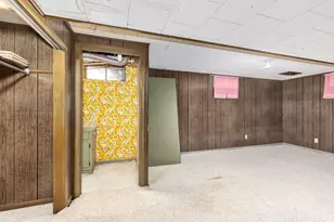 704 E Oak St, Greenville, MI 48838 - Photo 21