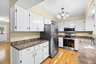 7423 Ravine Rd, Kalamazoo, MI 49009 - Photo 11