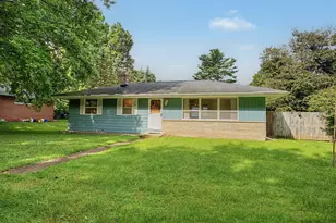 808 Jones St, Marshall, MI 49068 - Photo 1