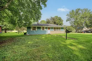 808 Jones St, Marshall, MI 49068 - Photo 13