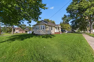 732 Elmwood Ave, Jackson, MI 49203 - Photo 3