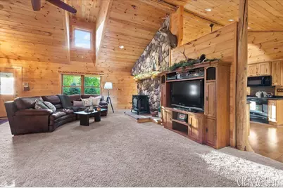 8319 Pine Island Drive NE, Comstock Park, MI 49321 - Photo 9