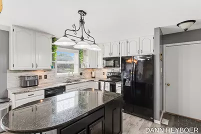 7044 Summit Hill Court SE, Caledonia, MI 49316 - Photo 17