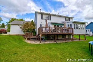 7044 Summit Hill Ct SE, Caledonia, MI 49316 - Photo 7
