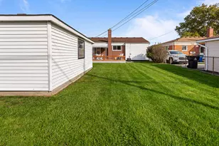 32619 Anita Dr, Westland, MI 48185 - Photo 7