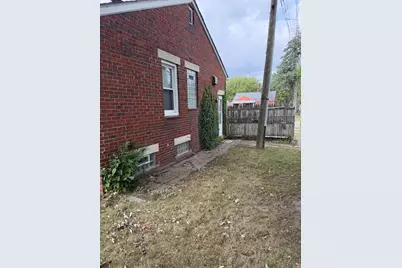 19454 Washtenaw Street, Harper Woods, MI 48225 - Photo 3