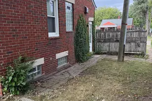 19454 Washtenaw St, Harper Woods, MI 48225 - Photo 3