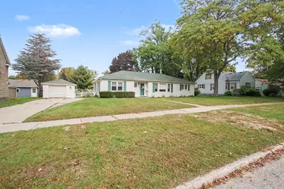 311 S Haven Street, South Haven, MI 49090 - Photo 3