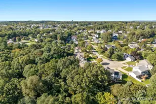 216 Glenview Ct NE, Rockford, MI 49341 - Photo 51