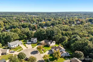 216 Glenview Ct NE, Rockford, MI 49341 - Photo 45