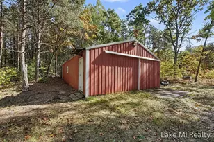 8284 13 Mile Rd, Mecosta, MI 49332 - Photo 5
