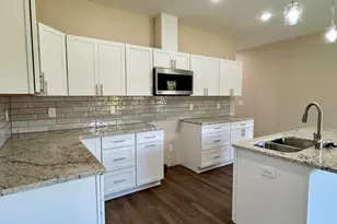 874 3rd Ave, Lake Odessa, MI 48849 - Photo 5
