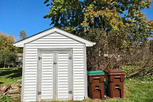 3920 Applegrove Ln, Lansing, MI 48911 - Photo 25