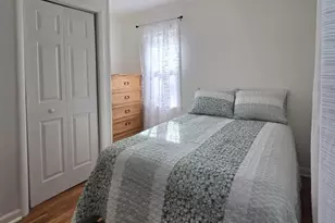 325 N Kendall Ave, Kalamazoo, MI 49006 - Photo 9